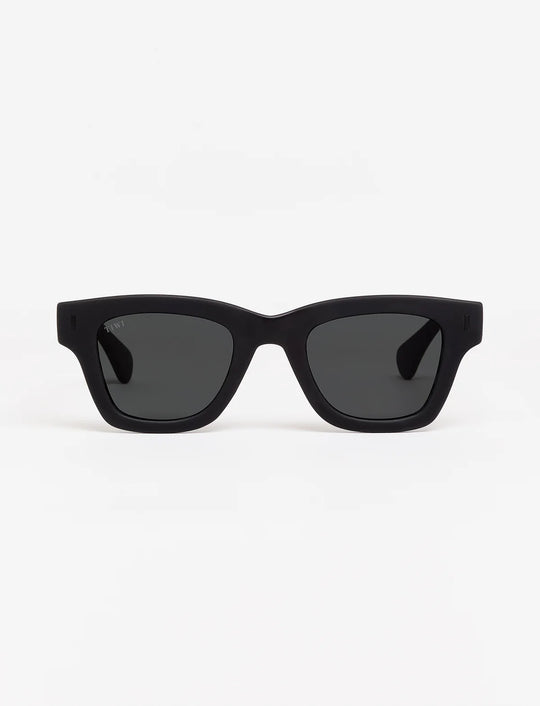 PAUL Available in more colors