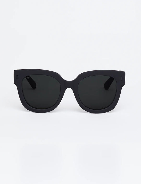 KERR Available in more colors Total Black