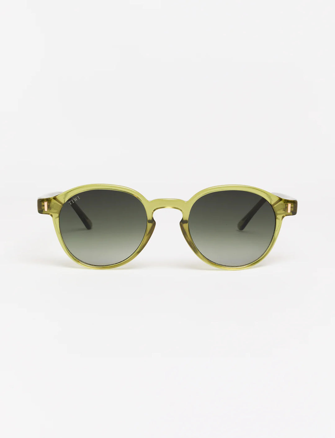 PAOLO Available in more colors Shiny Green with Green Lenses