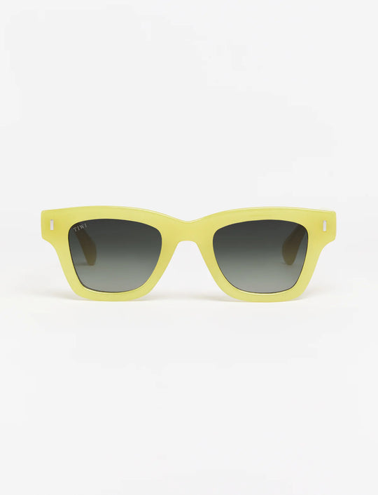 PAUL Available in more colors