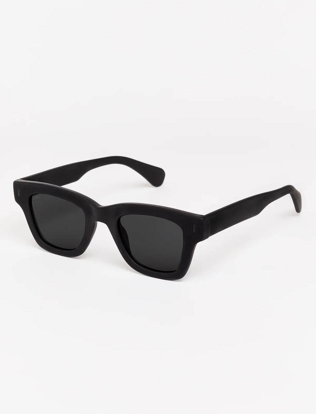 PAUL Available in more colors Rubber Black