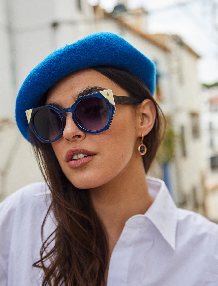 VENUS Available in more colors Shiny Dark Blue/Beige with Blue Gradiente Lenses