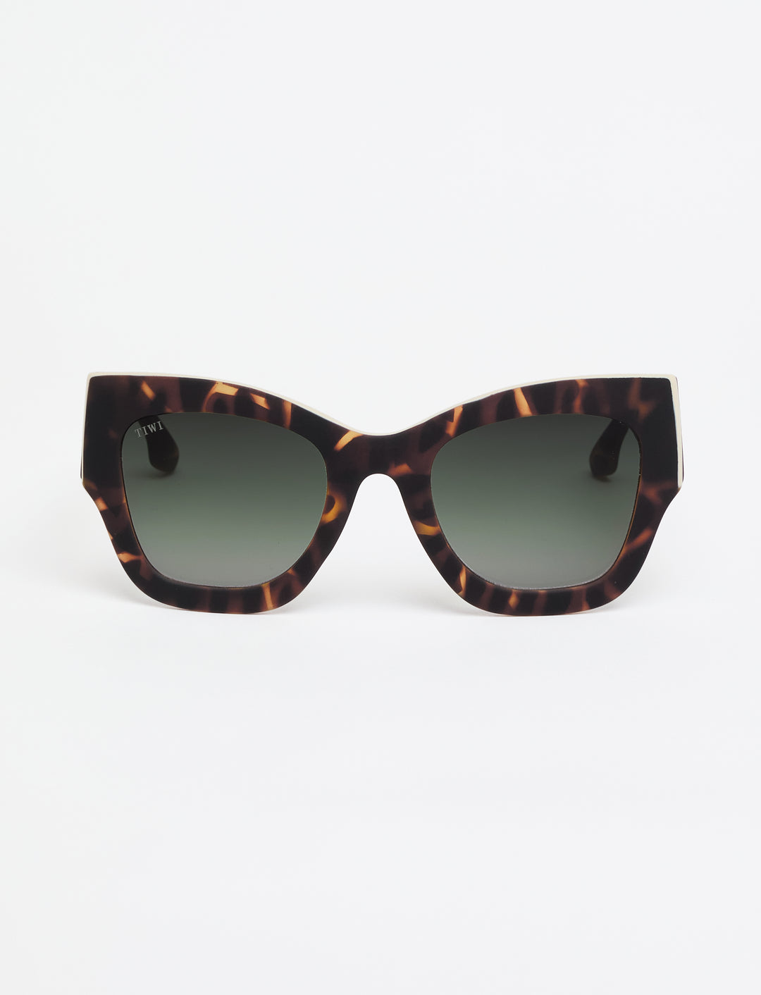 MAYFAIR Available in more colors