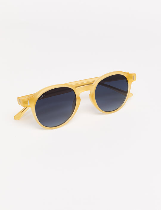 PAOLO Available in more colors