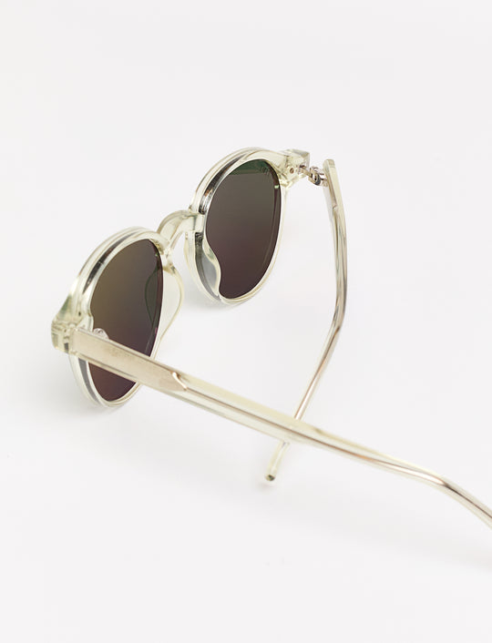 PAOLO Available in more colors