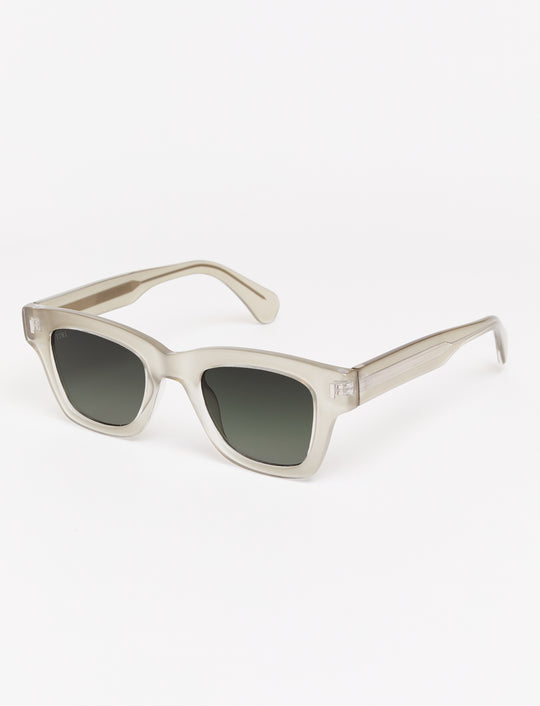 PAUL Available in more colors Shiny Ice Grey