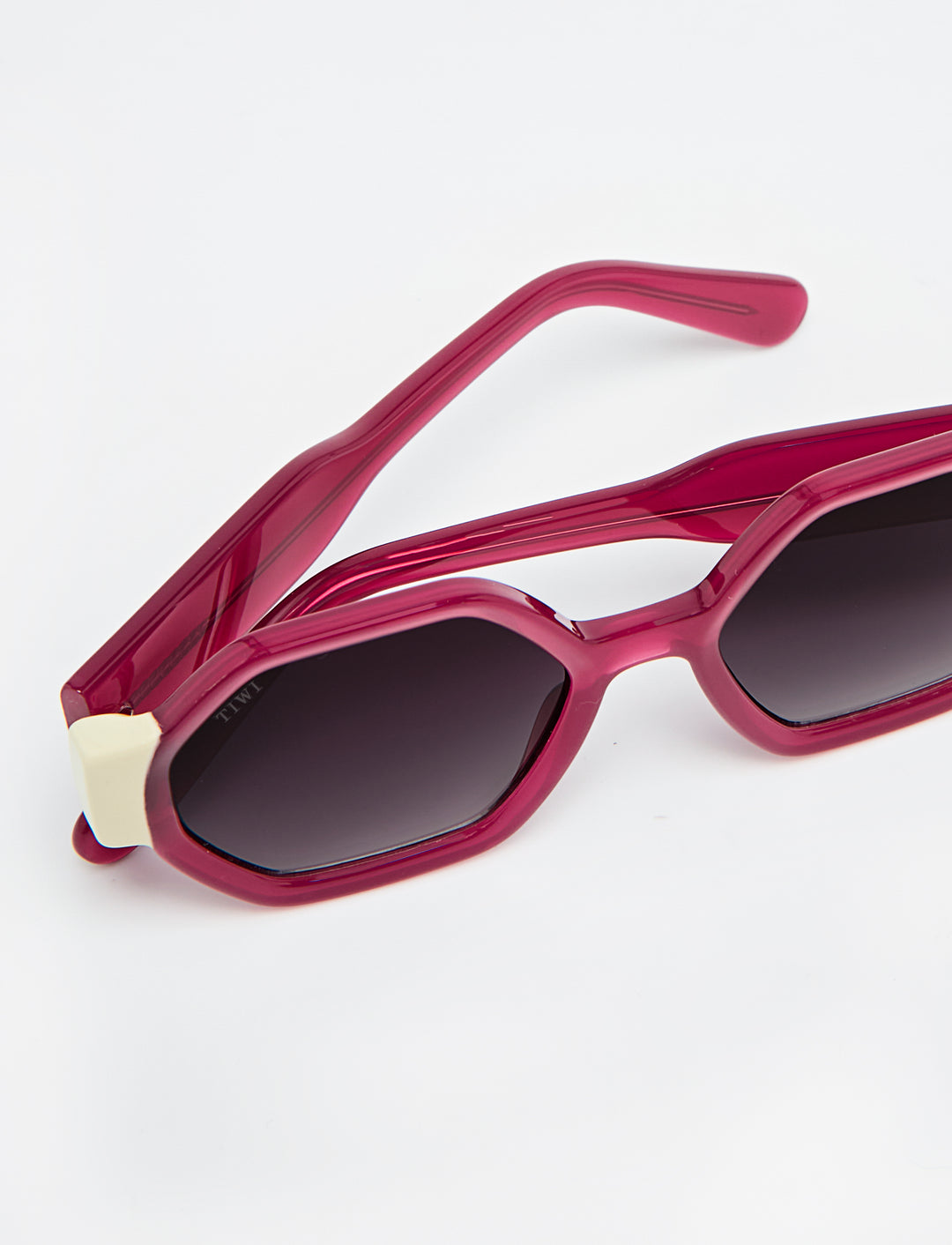 VALETTE  Available in more colors