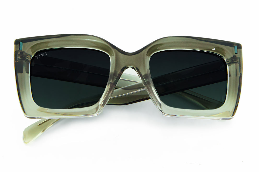 MALI Sunglasses Available in more colors Shiny Gradiet Green