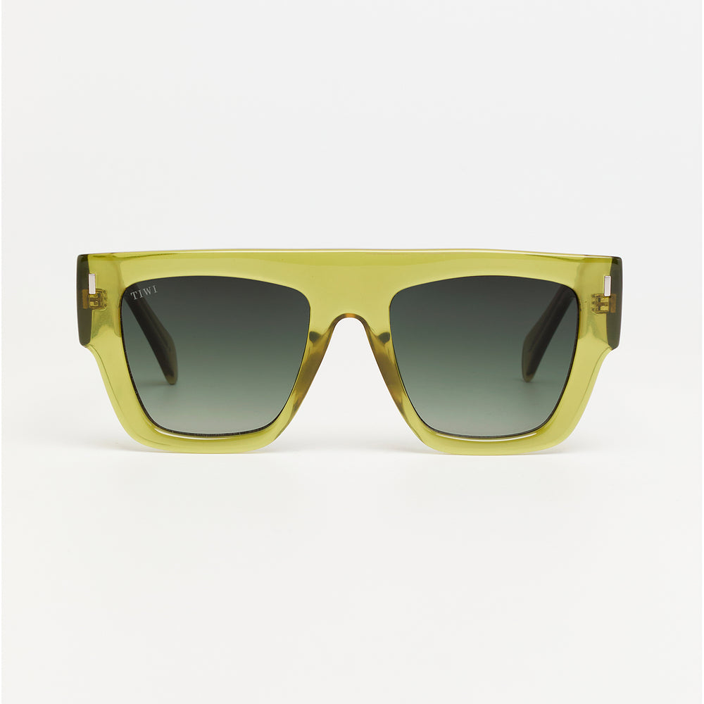 SOLEIL Available in more colors