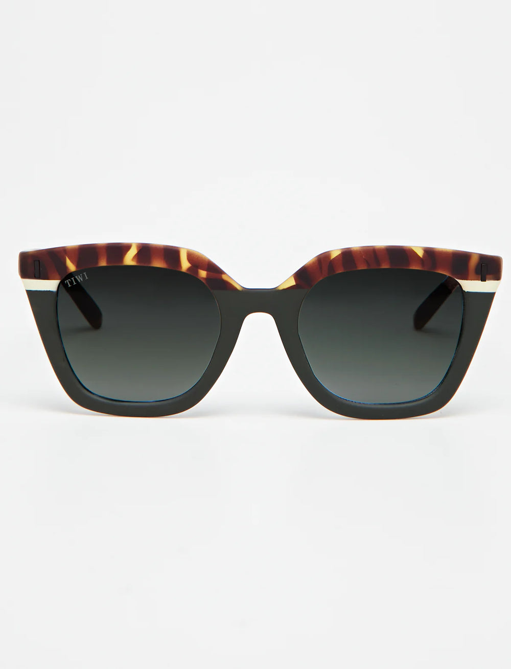 Hale Available in more colors Rubber Tricolor Tortoise/Beige