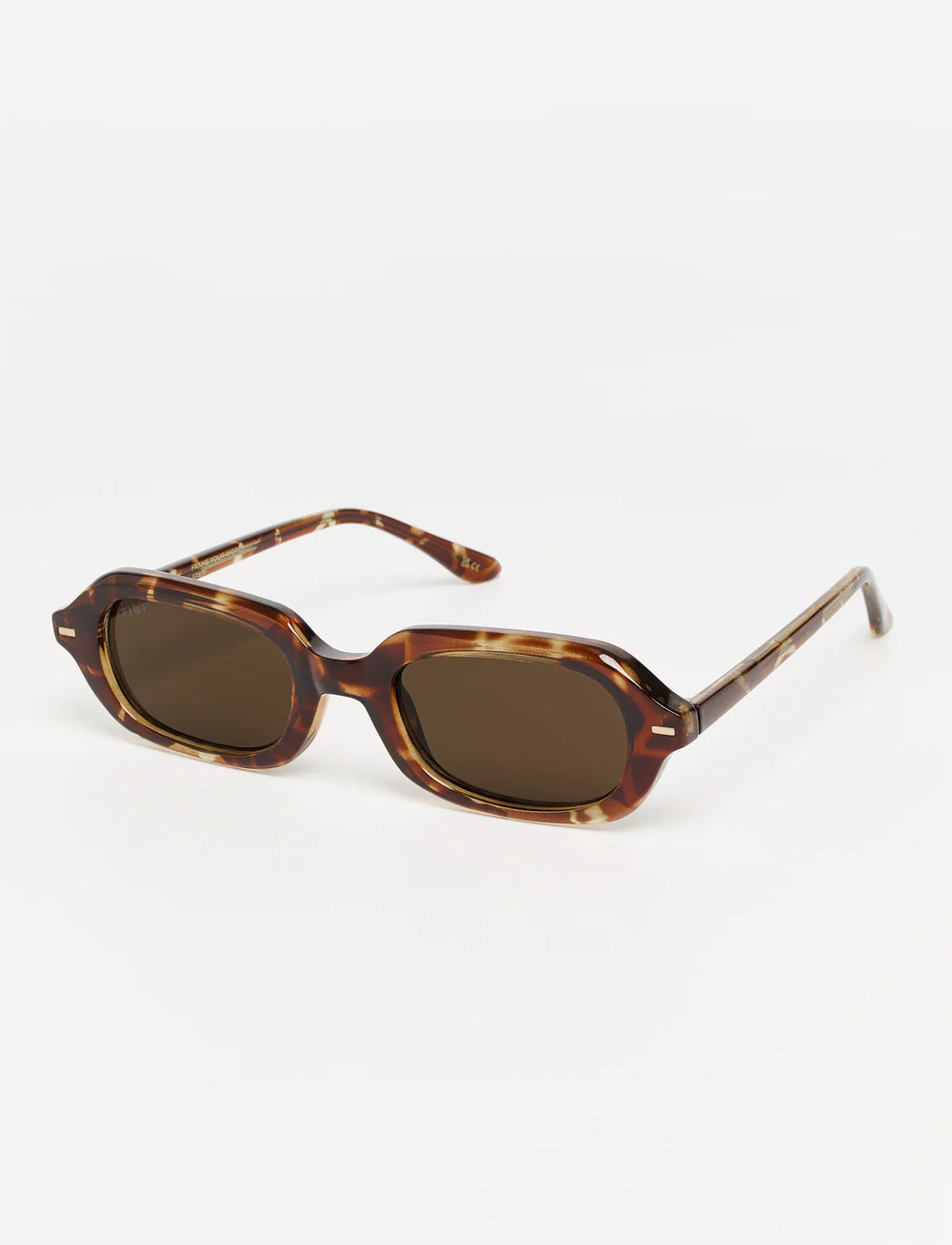BENNETT Available in more colors
