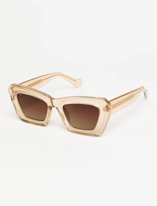FILIPPA Available in more colors
