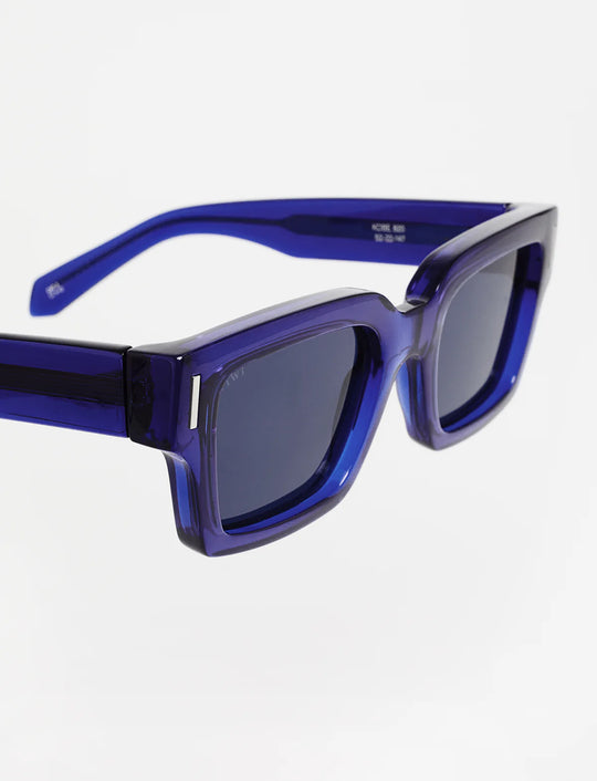 KOBE Available in more colors