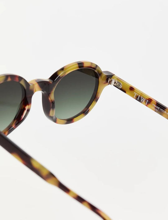 LeCLUB PARADISE Available in more colors