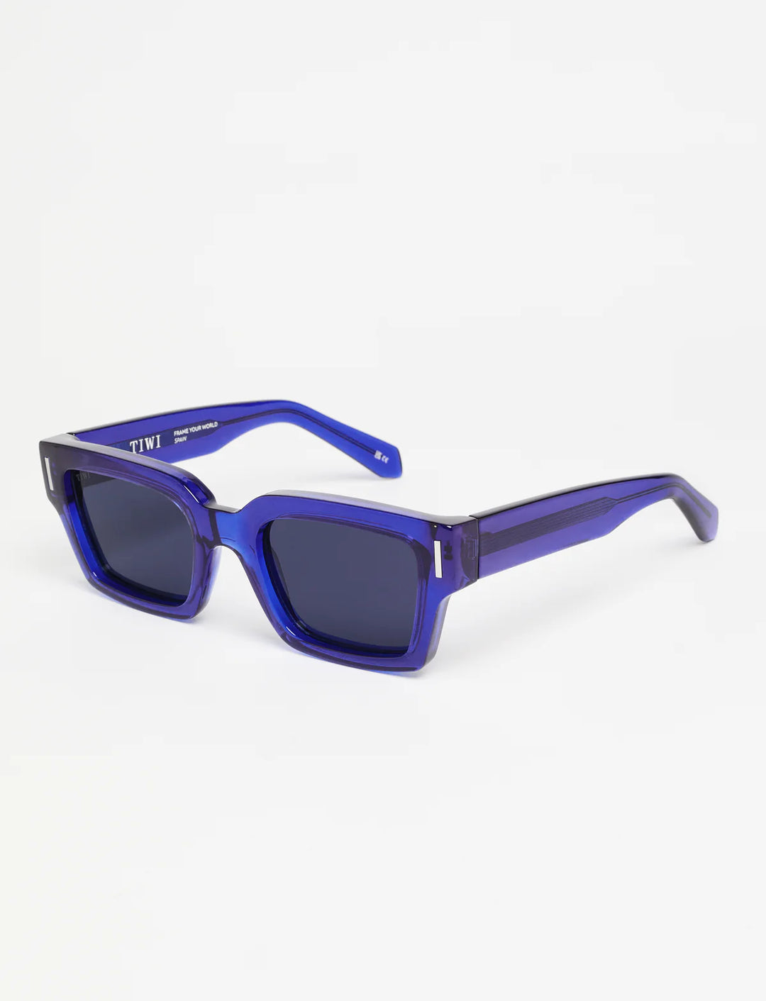 KOBE Available in more colors Shiny Blue