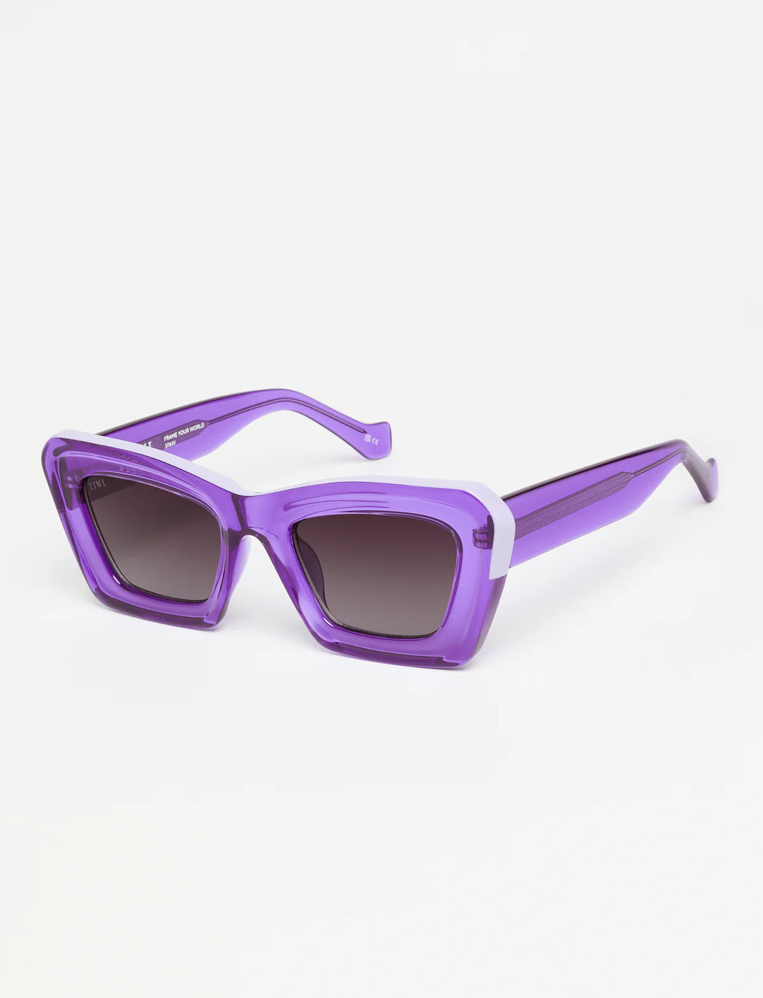 FILIPPA Available in more colors
