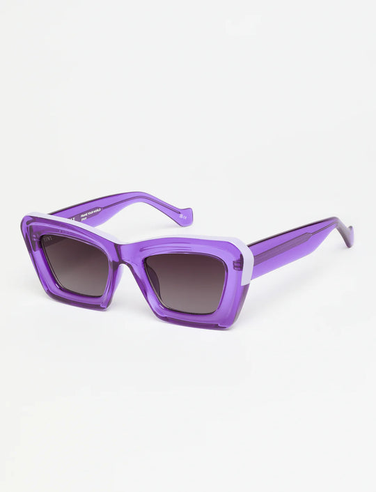 FILIPPA Available in more colors