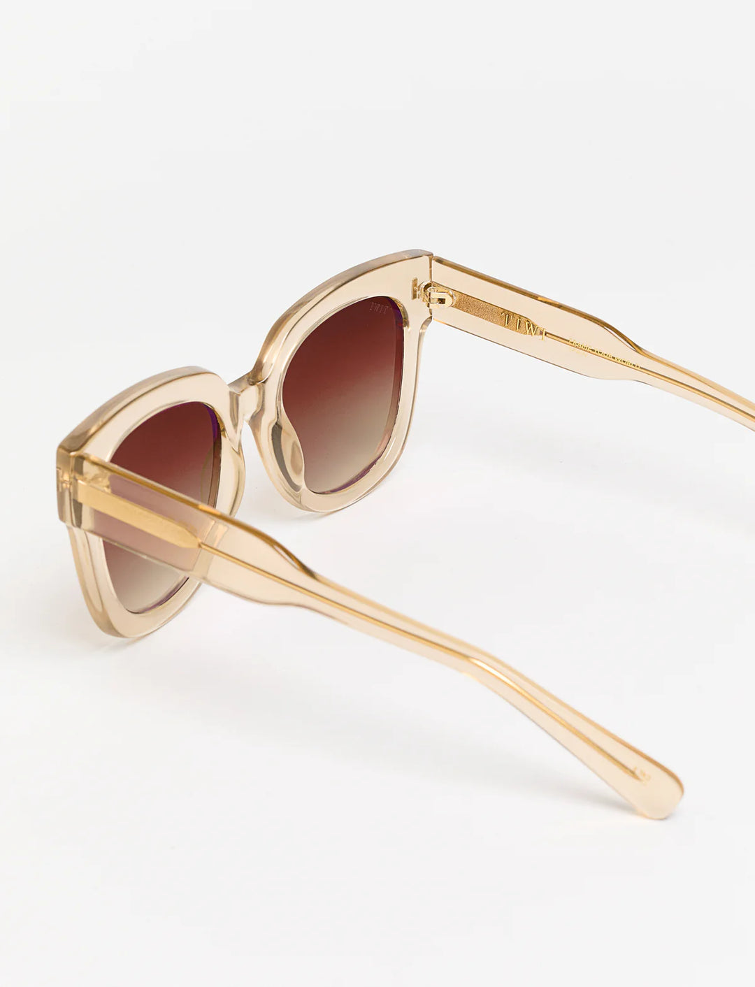 KERR Available in more colors