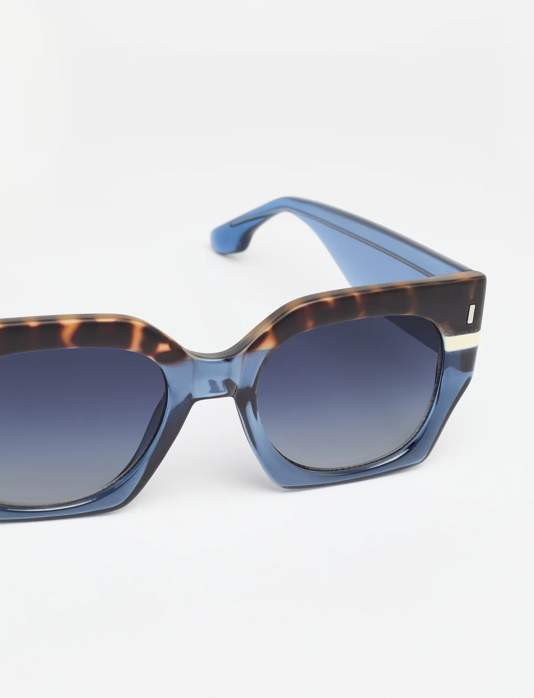 MATT Available in more colors