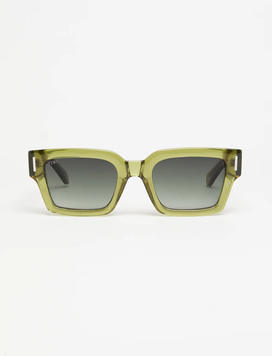 KOBE Available in more colors