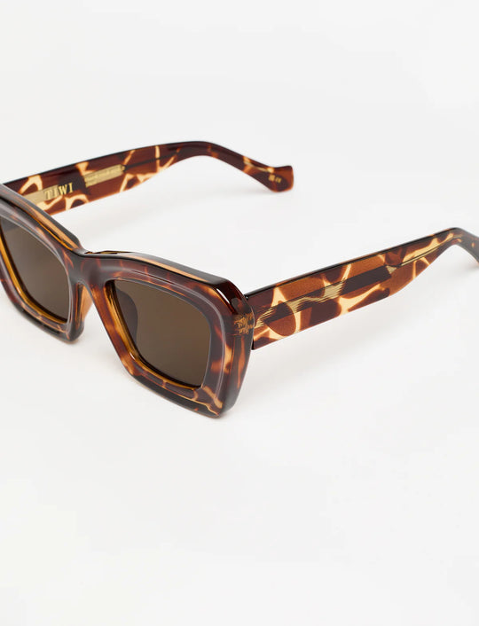 FILIPPA Available in more colors