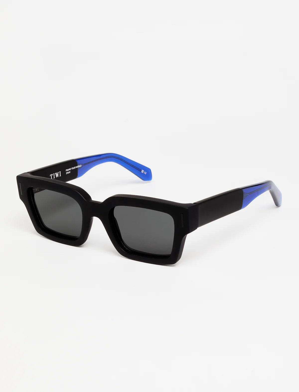 KOBE Available in more colors