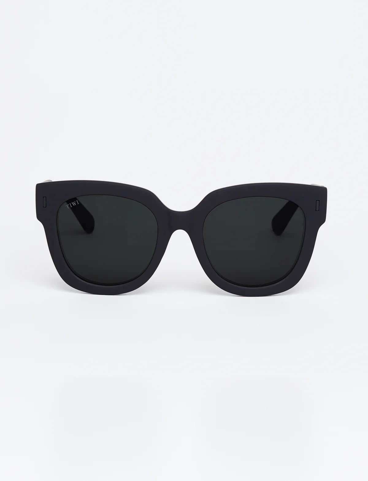 KERR Available in more colors Total Black
