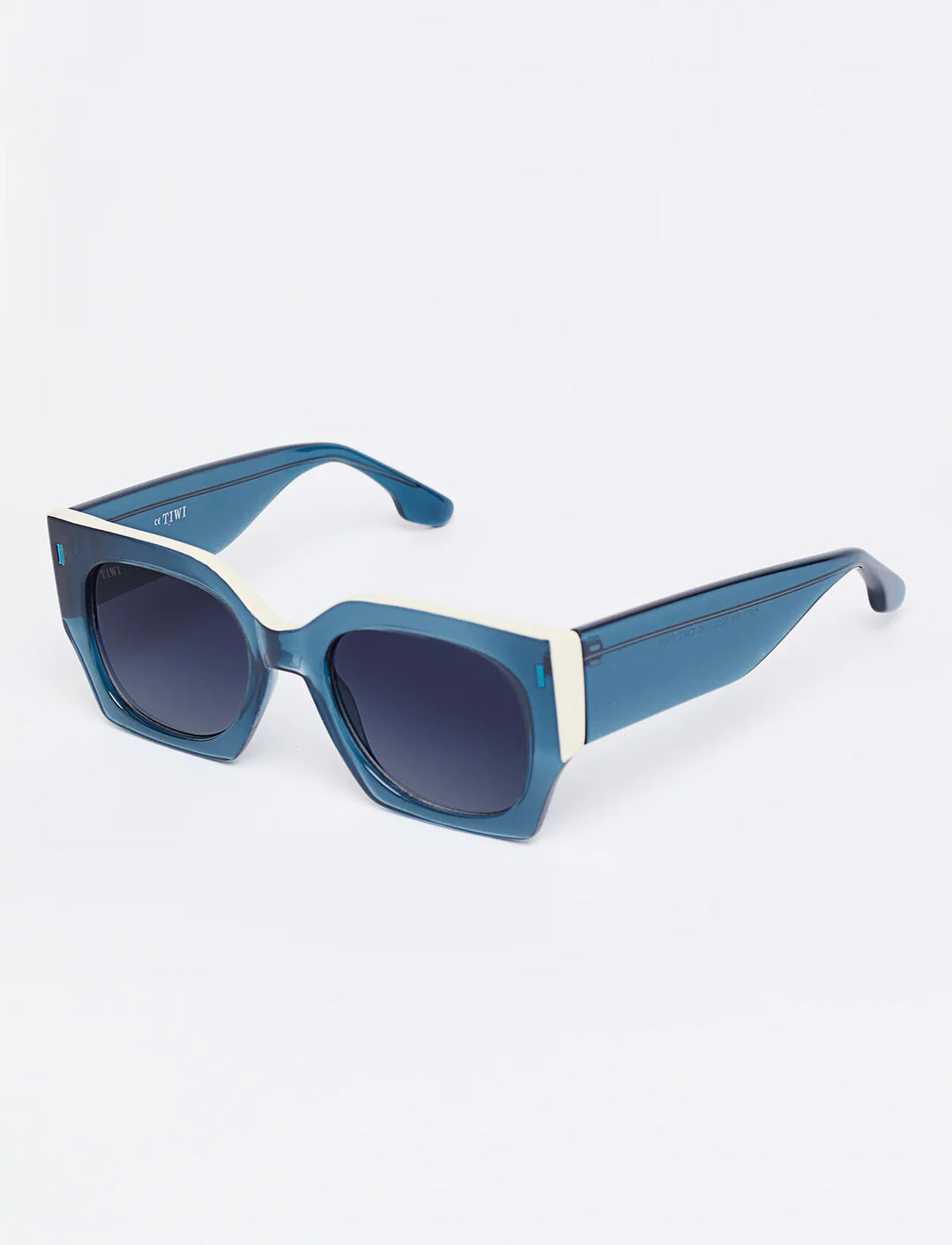 MATT Available in more colors
