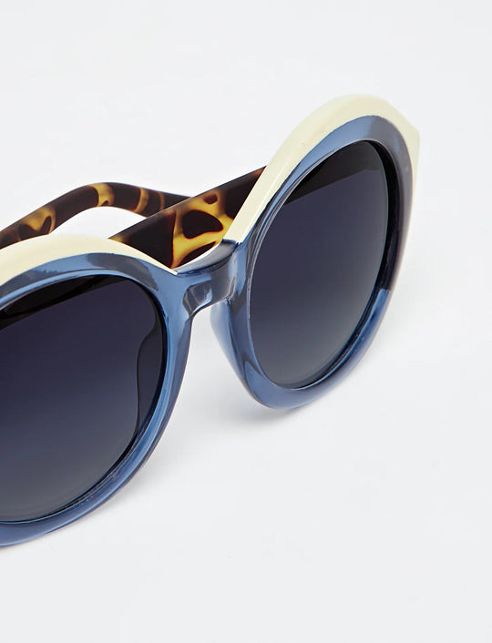 Melville Available in more colors