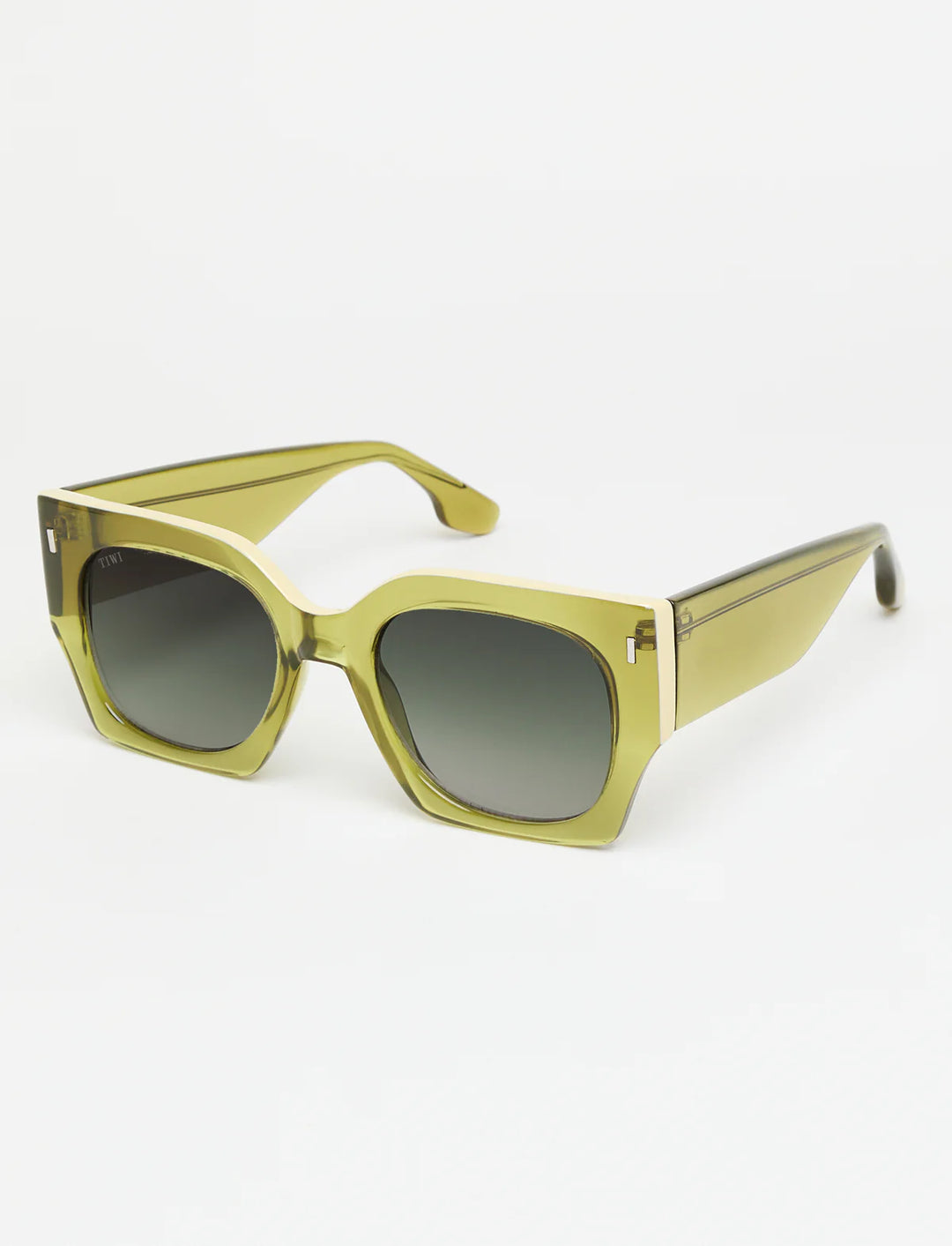 MATT Available in more colors