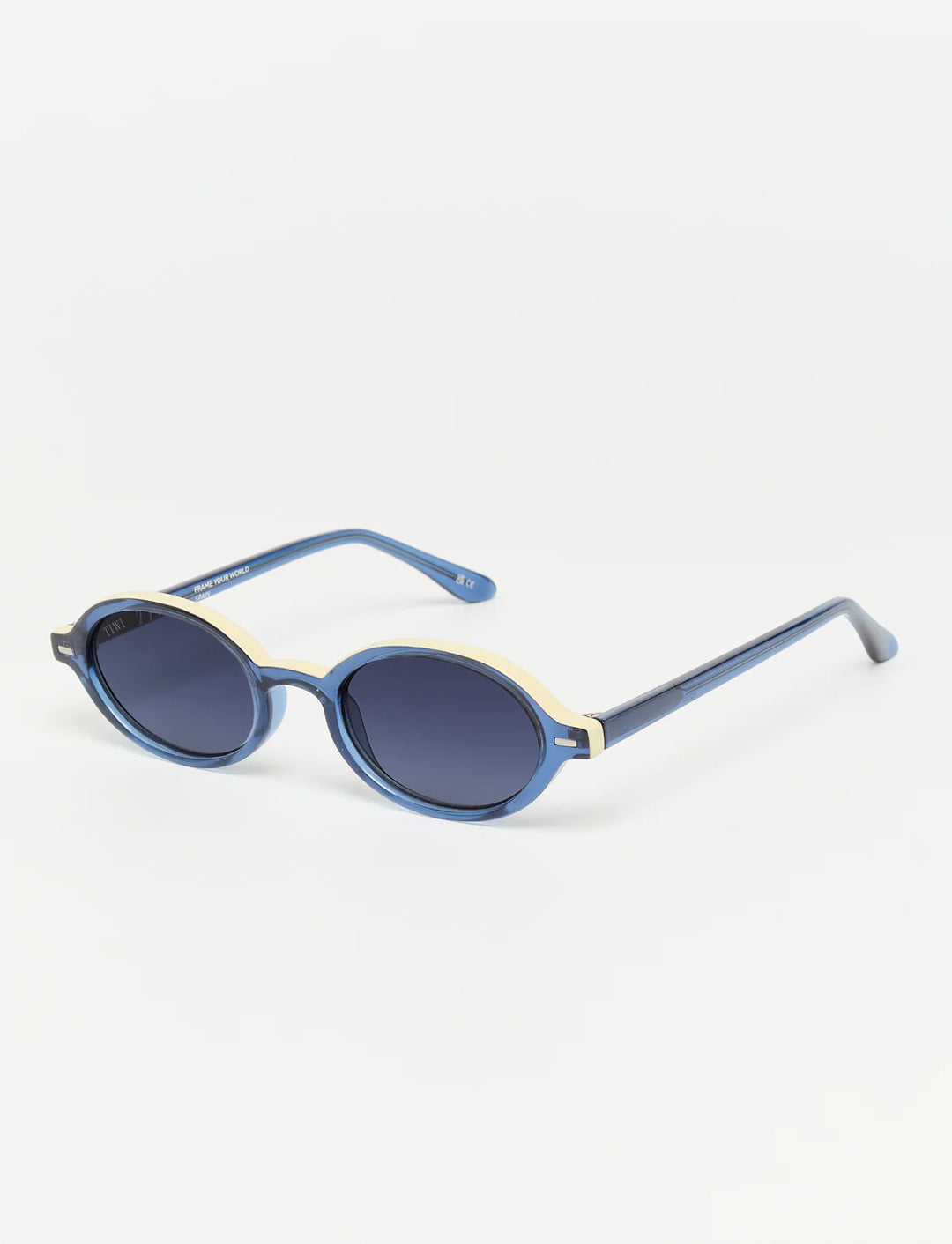 BELL Available in more colors