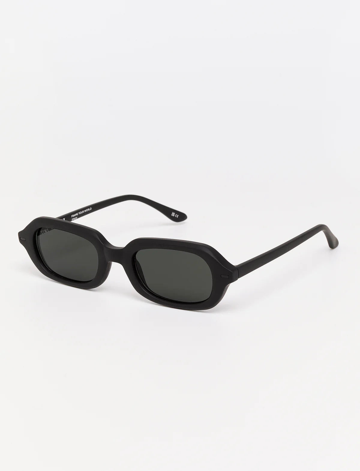 BENNETT Available in more colors