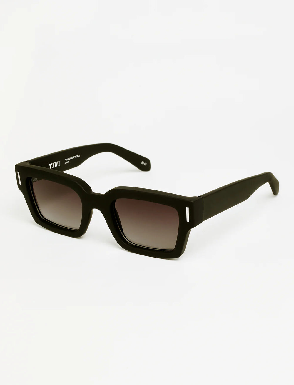 KOBE Available in more colors