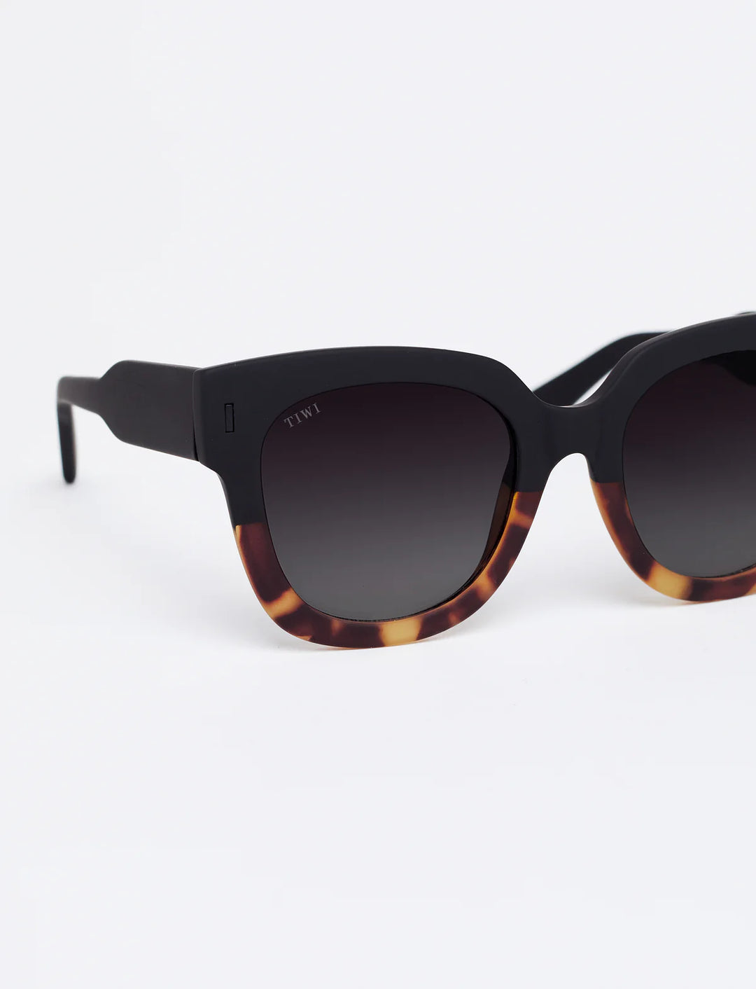 KERR Available in more colors