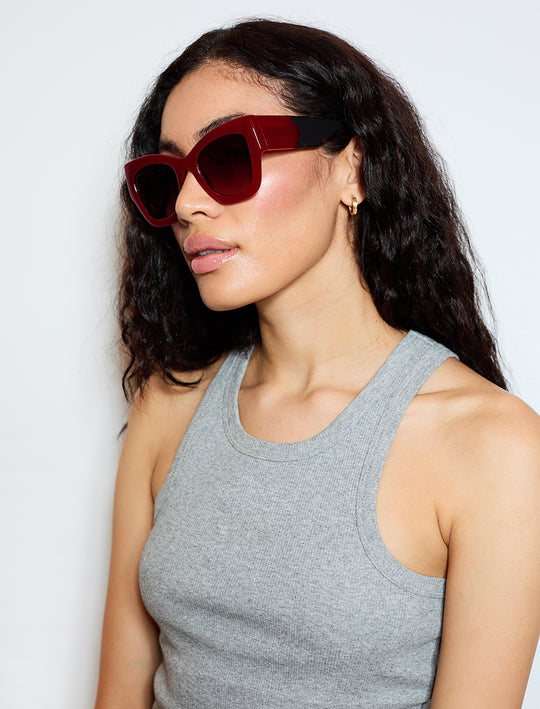 MAYFAIR Available in more colors