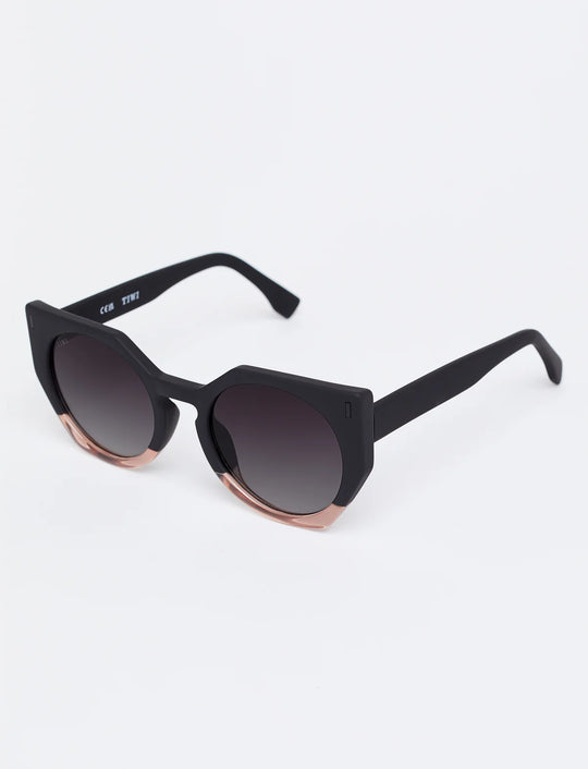 VENUS Available in more colors