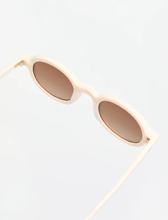 LeCLUB PARADISE Available in more colors