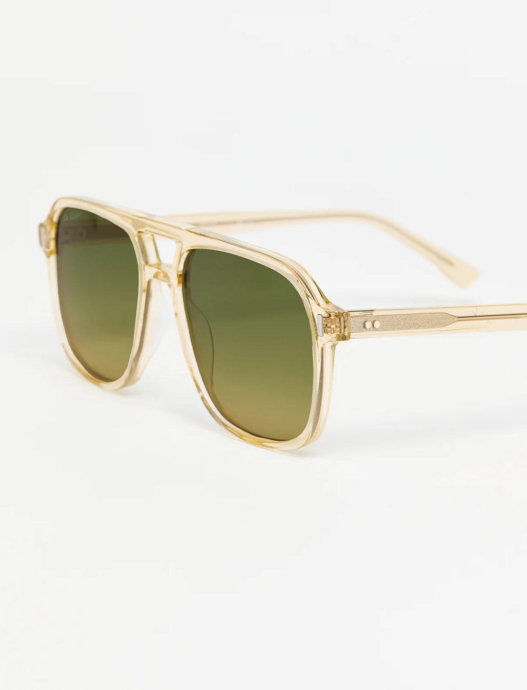 LeCLUB ARCH Available in more colors