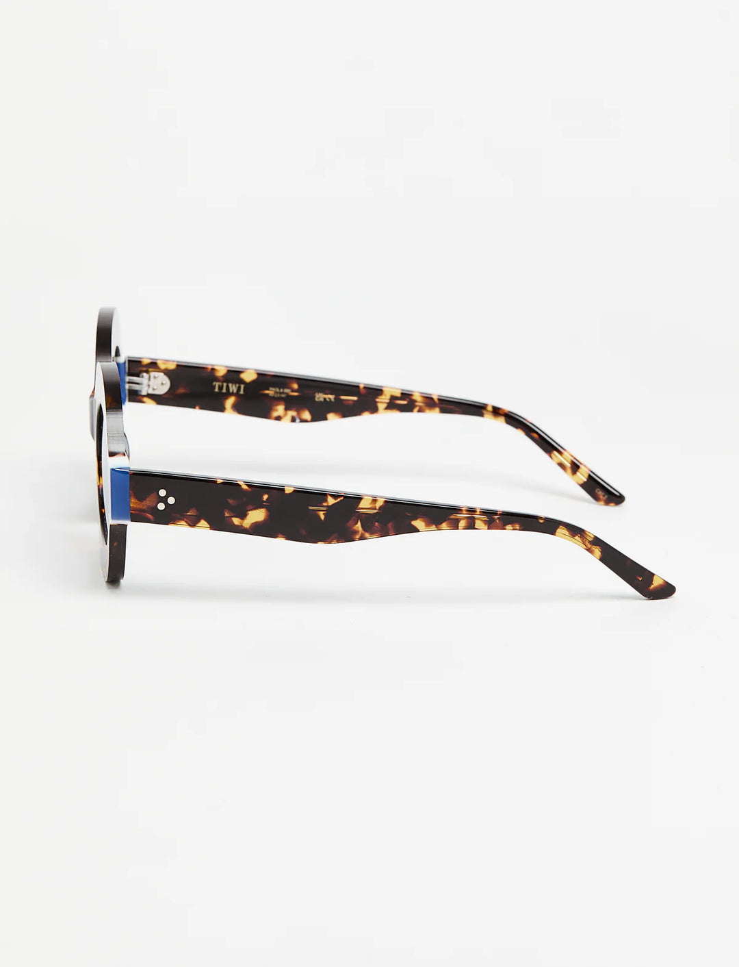LeCLUB PAOLA Available in more colors