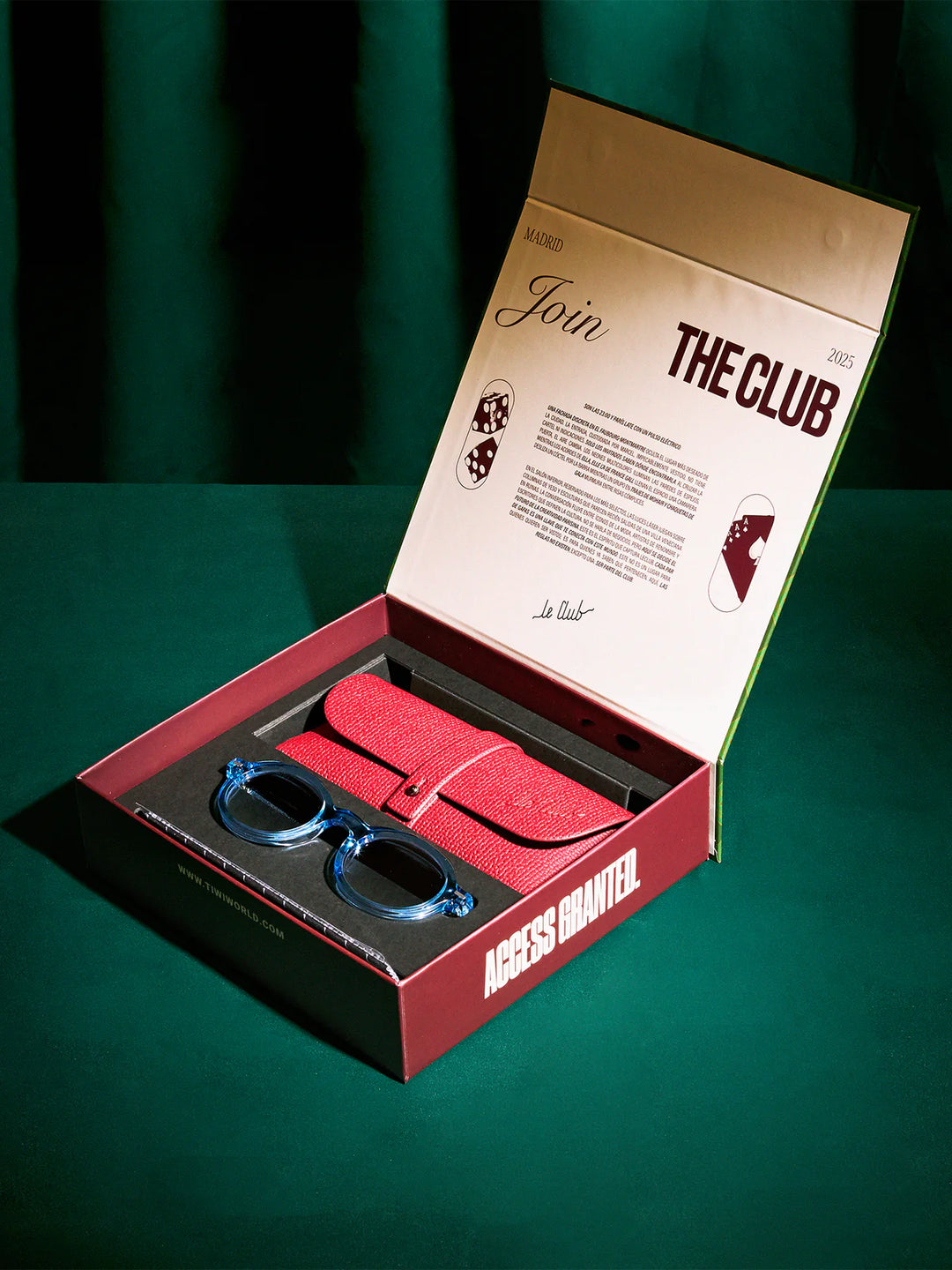 LeCLUB PAOLA Available in more colors