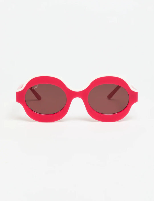 LeCLUB PAOLA Available in more colors Shiny Cherry/Beige Topline