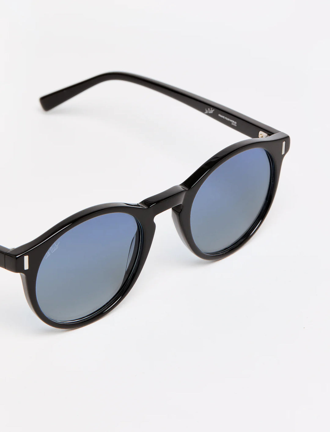 LeCLUB BAYOU Available in more colors