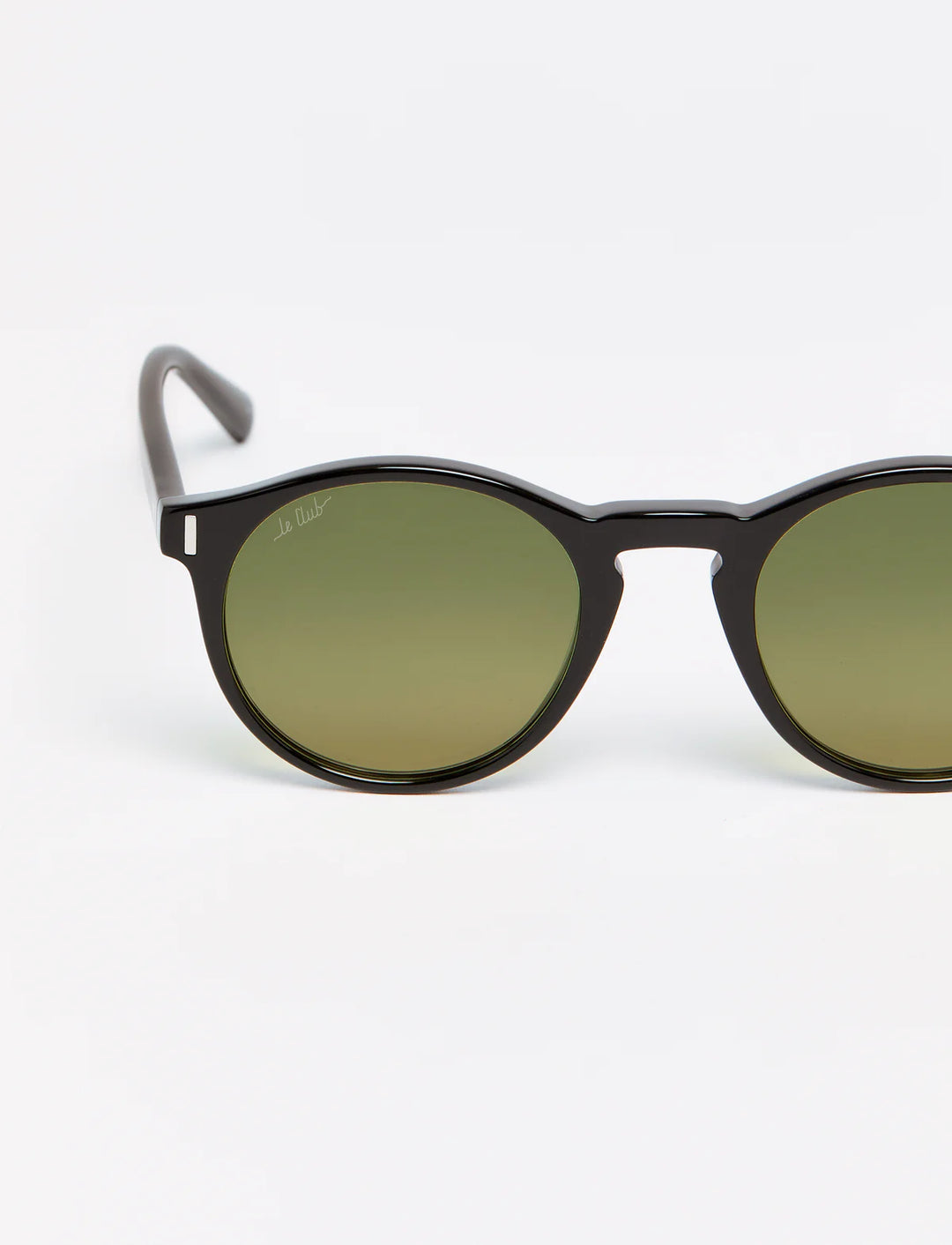 LeCLUB BAYOU Available in more colors