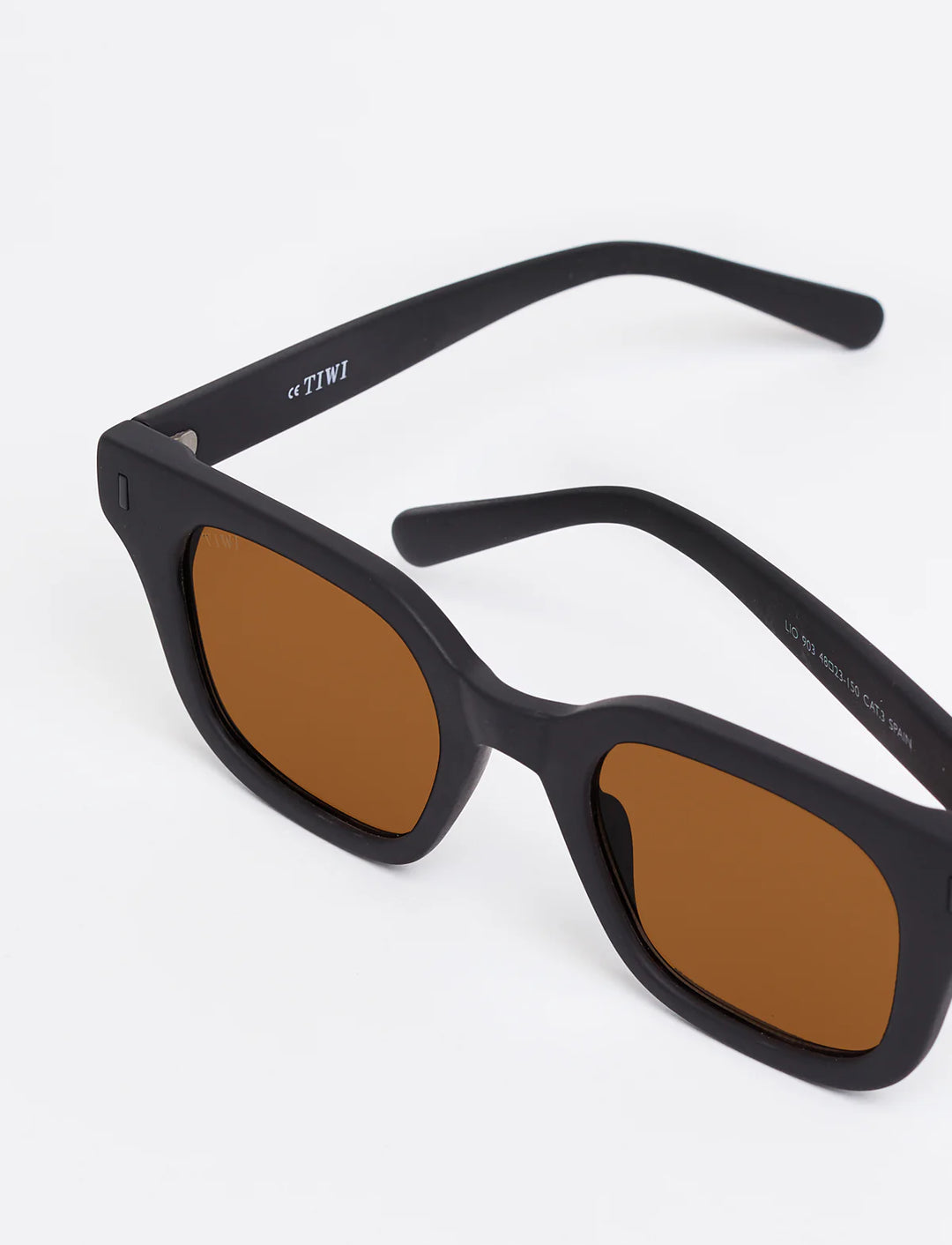 LIO Sunglasses Available in more colors   