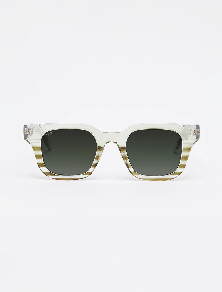 LIO Sunglasses Available in more colors Shiny transparent/Gradient stripe Green with Green Gradient lenses  