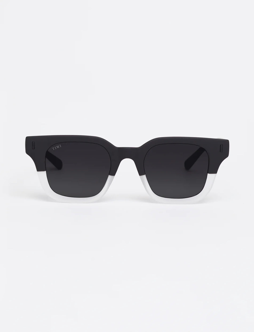 LIO Sunglasses Available in more colors Rubber Black ice with Smoke Gradient Lenses  