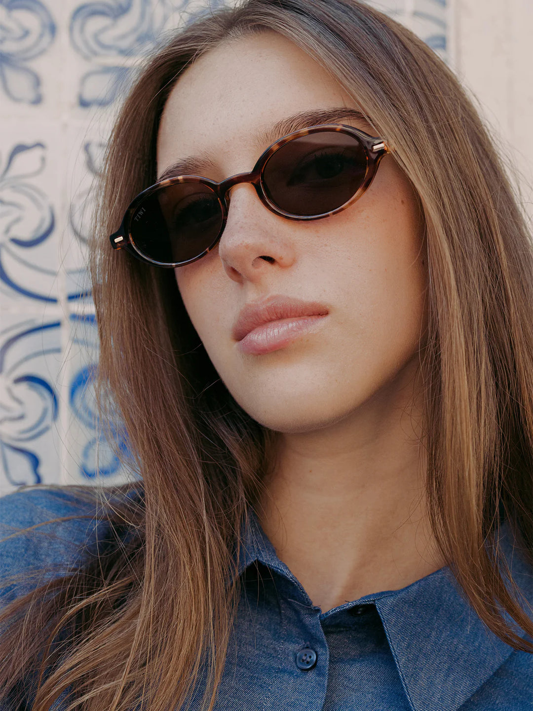 BELL Available in more colors